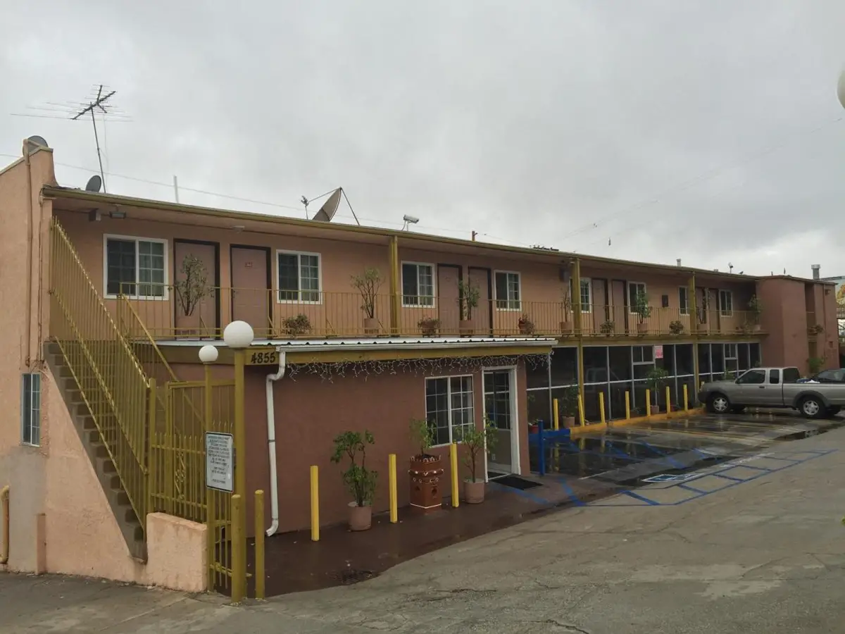 Highland Park Motel 4
